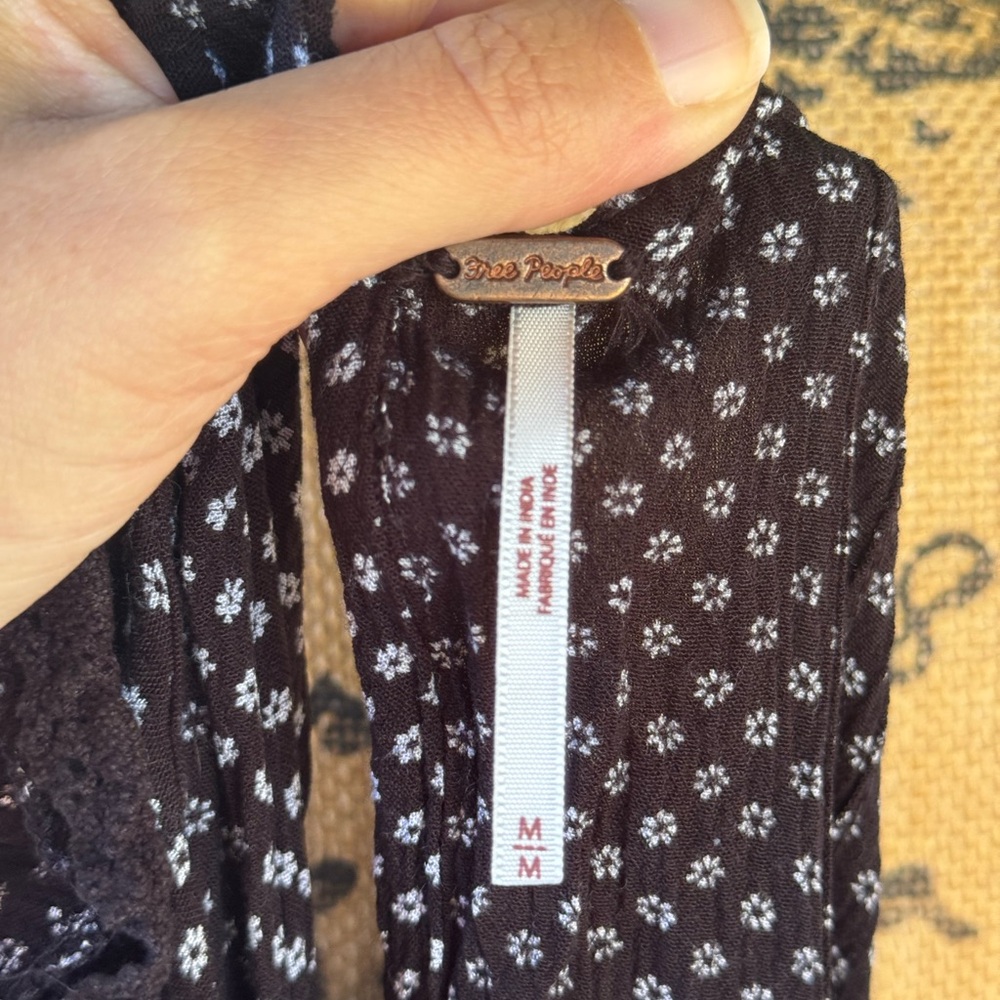 Free People Black and White Floral Mini Retro Kitty Dress Size Medium - Picture 11 of 12